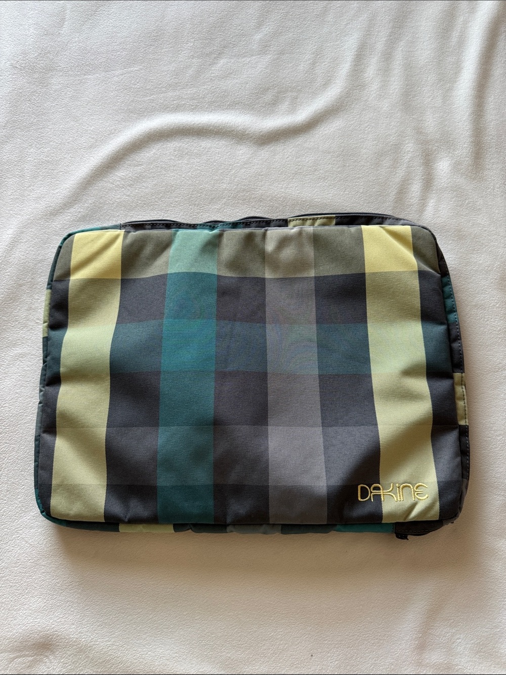 Dakine laptop case